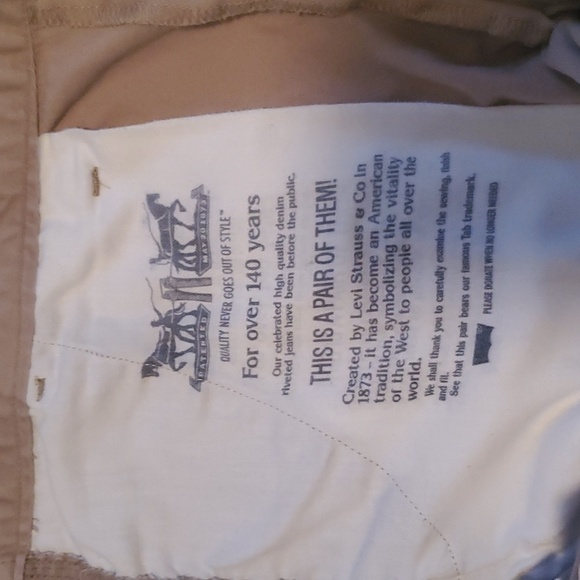 Levi cargo shorts - Picture 2 of 3